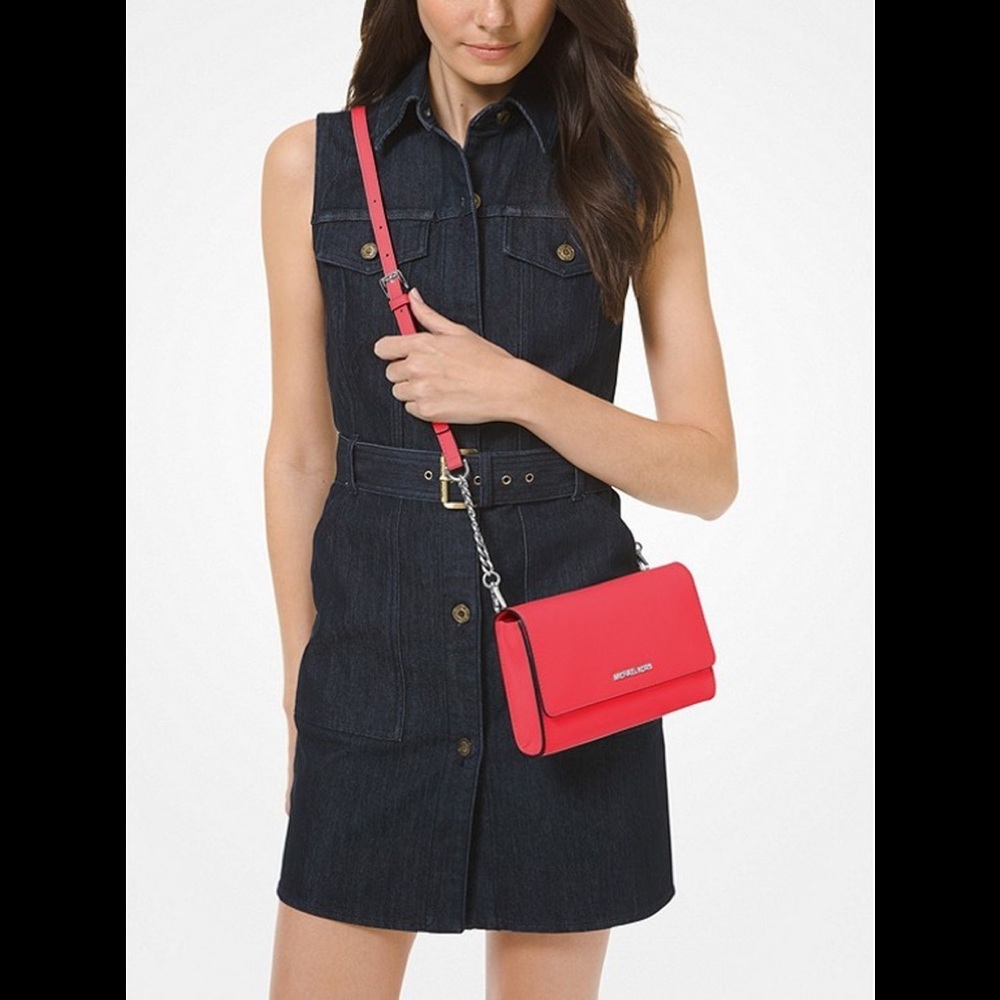 Michael Kors Detachable Crossbody/Wristlet/Clutch